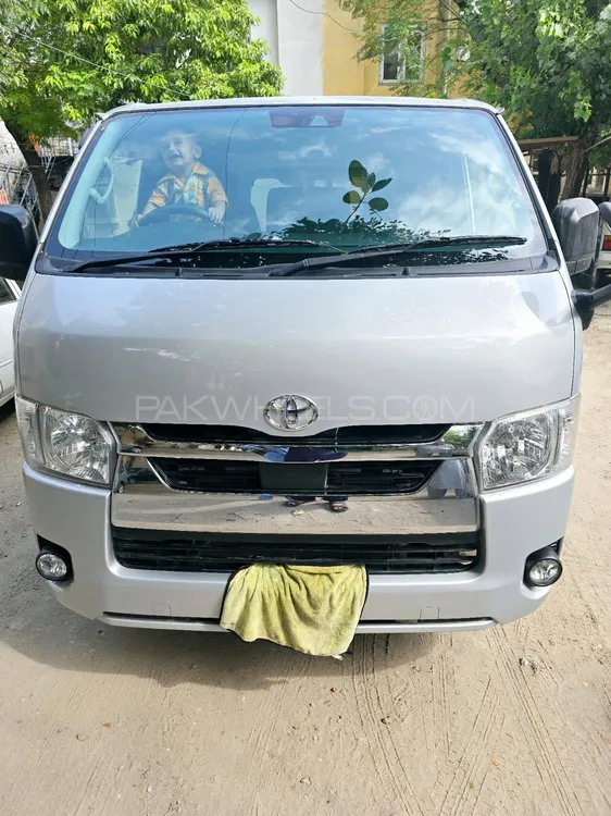 Toyota Hiace 2021 for Sale in Islamabad Image-1