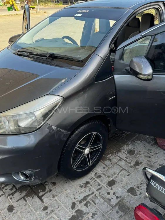 Toyota Vitz 2011 for Sale in Peshawar Image-1