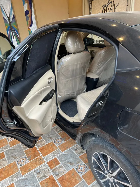 Toyota Yaris Sedan 2021 for Sale in Lahore Image-1