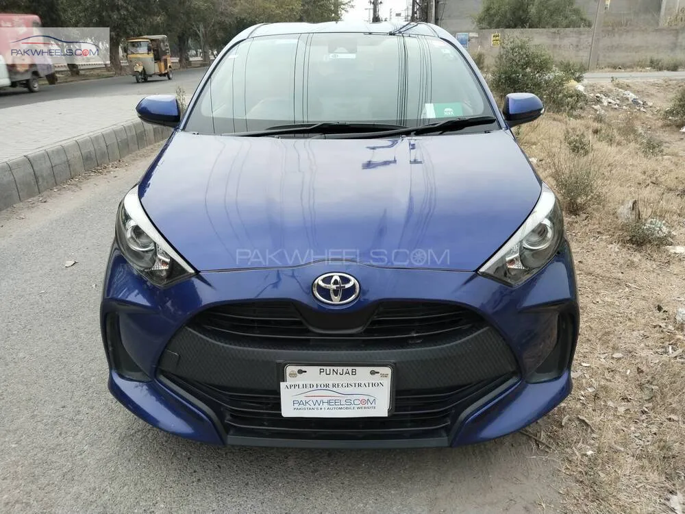 Toyota Yaris Hatchback 2020 for Sale in Lahore Image-1