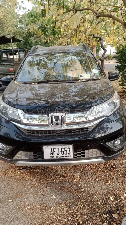 Honda BR-V 2017 for Sale in Islamabad Image-1
