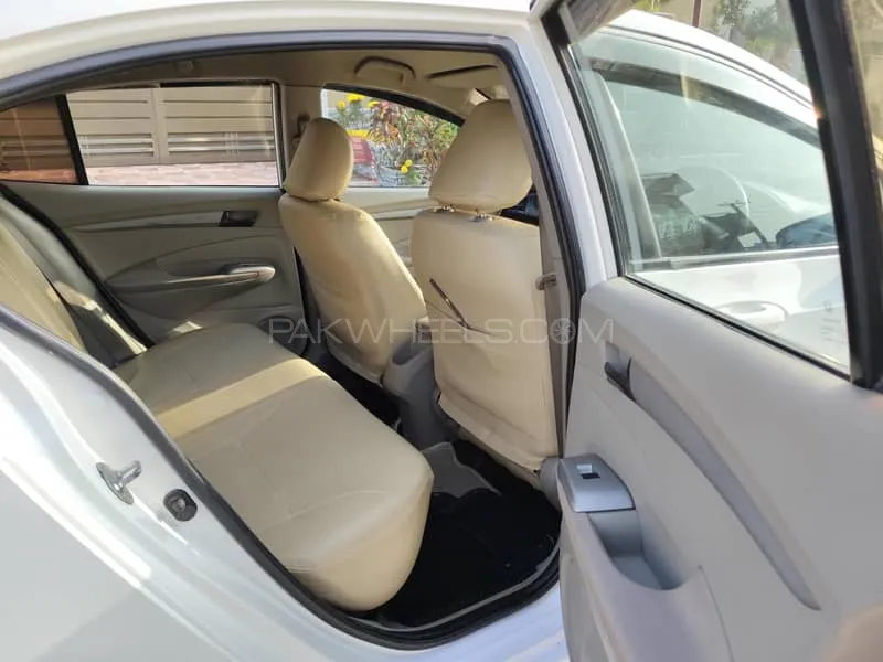 Honda City 2015 for Sale in Lahore Image-1