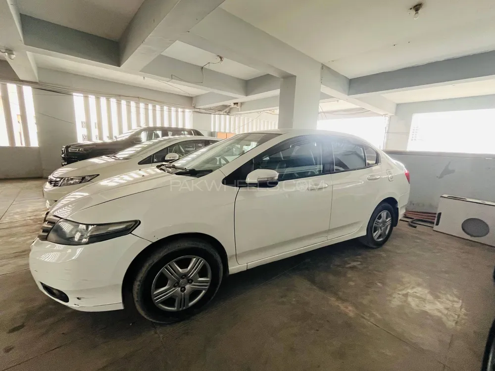 Honda City 2015 for Sale in Karachi Image-1