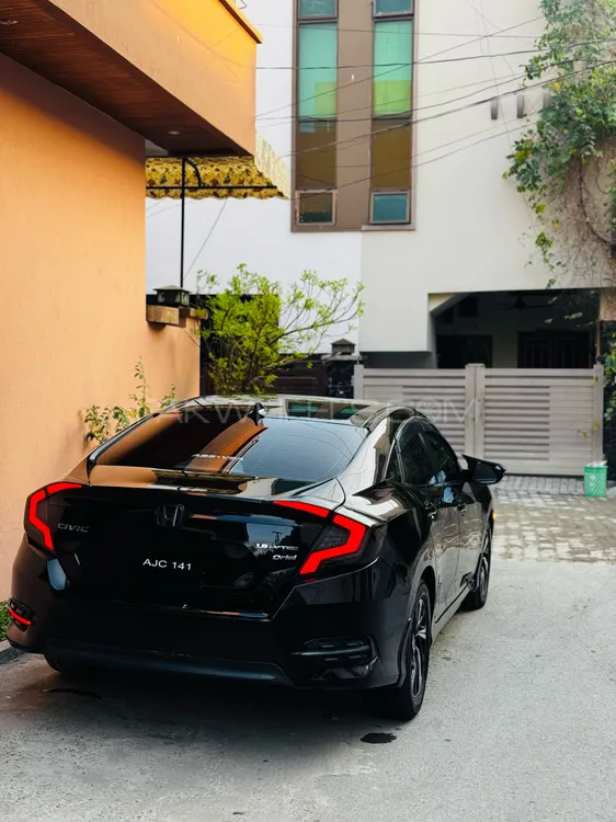 ہونڈا سوک 2018 for Sale in لاہور Image-1