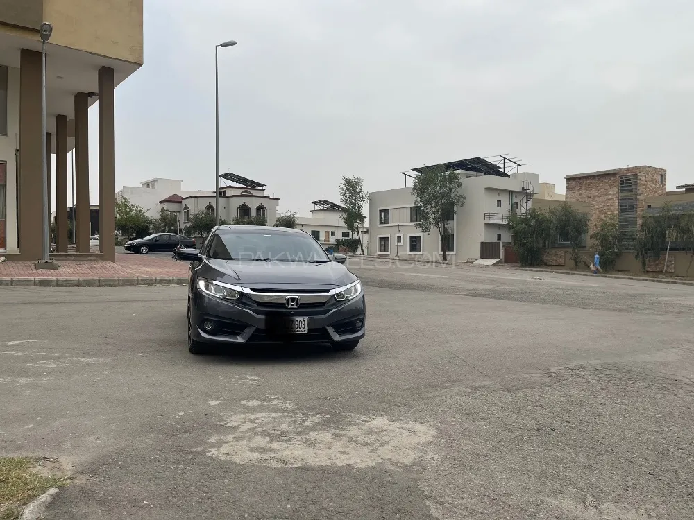 Honda Civic 2018 for Sale in Islamabad Image-1