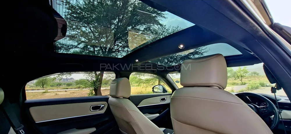 Honda Vezel 2021 for Sale in Islamabad Image-1