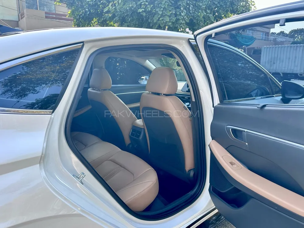 Hyundai Sonata 2024 for Sale in Lahore Image-1