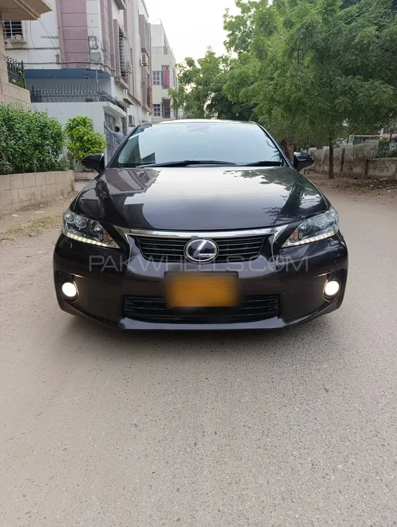 Lexus CT200h 2011 for Sale in Karachi Image-1