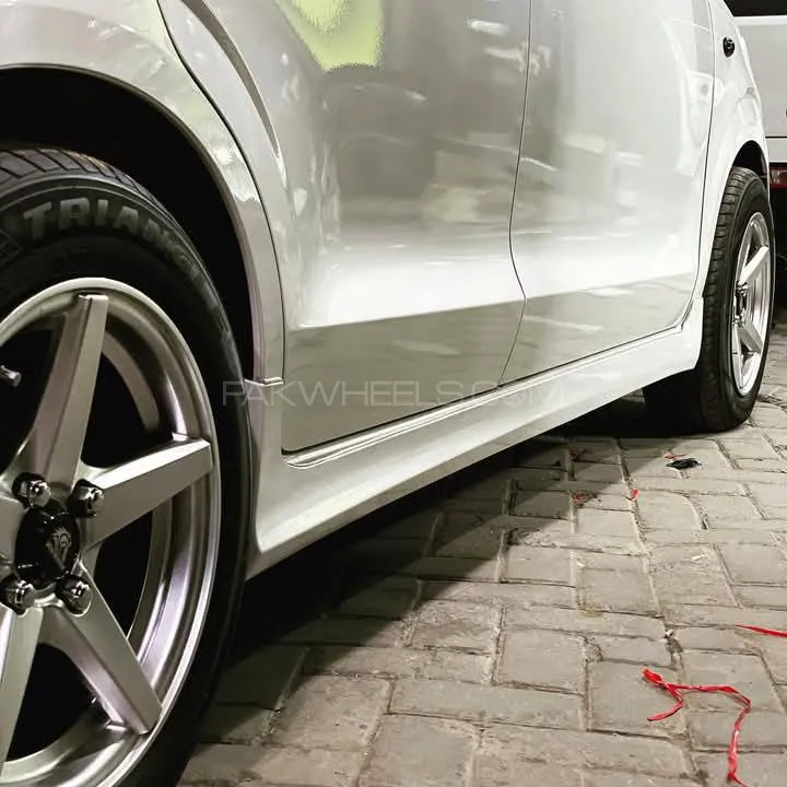 Suzuki Alto 2022 side skirts Image-1