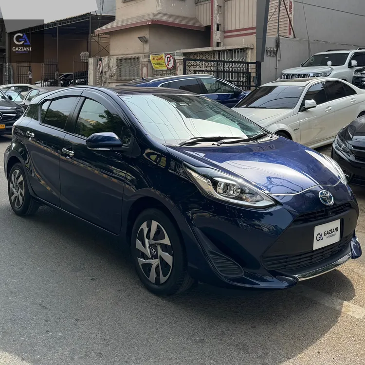 Toyota Aqua 2021 for Sale in Karachi Image-1