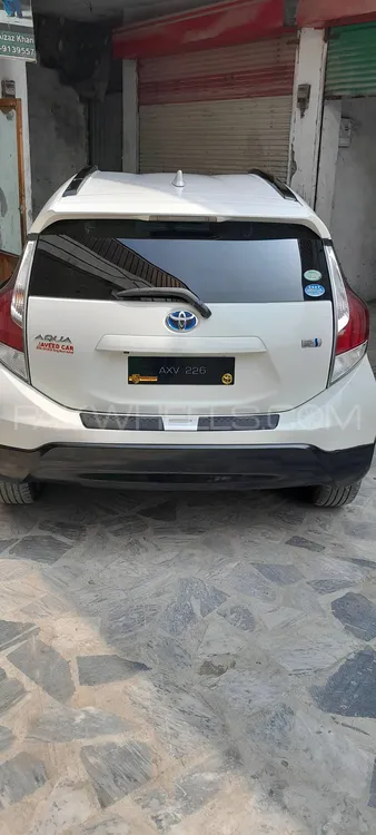 Toyota Aqua 2015 for Sale in Peshawar Image-1