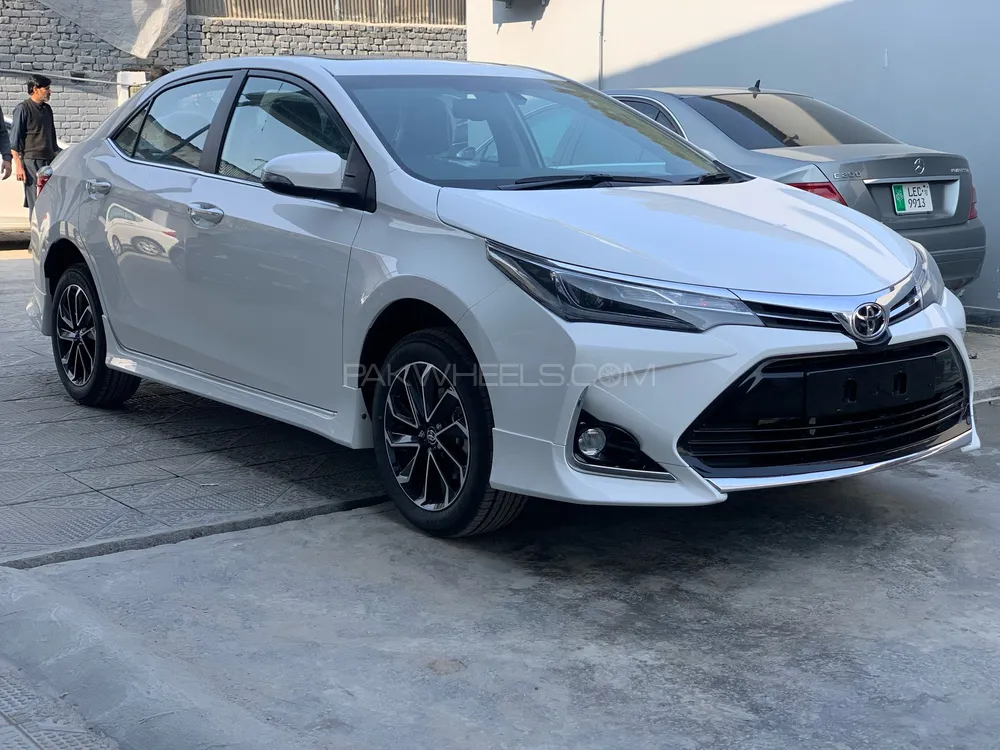 Toyota Corolla 2025 for Sale in Islamabad Image-1