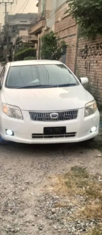 Toyota Corolla Axio 2007 for Sale in Peshawar Image-1
