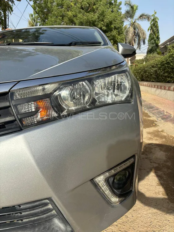 Toyota Corolla 2015 for Sale in Karachi Image-1