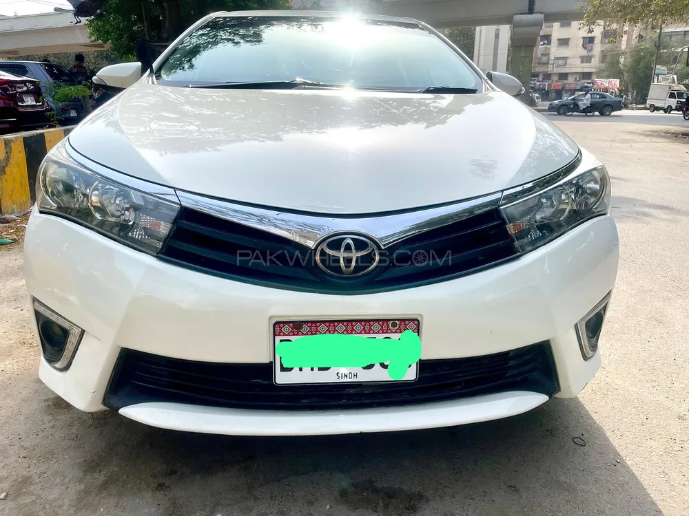 Toyota Corolla 2016 for Sale in Karachi Image-1