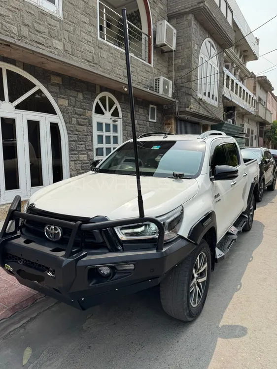 Toyota Hilux 2018 for Sale in Faisalabad Image-1