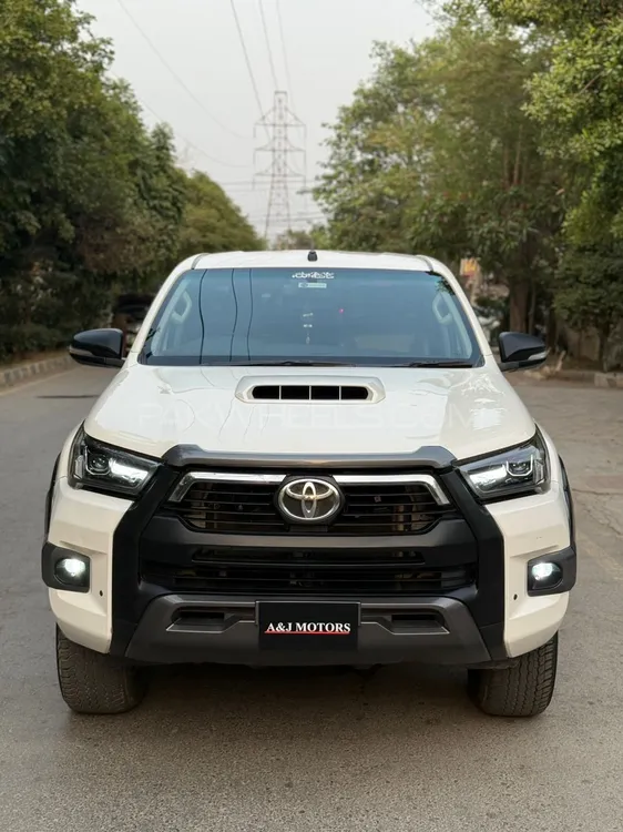 Toyota Hilux 2017 for Sale in Lahore Image-1