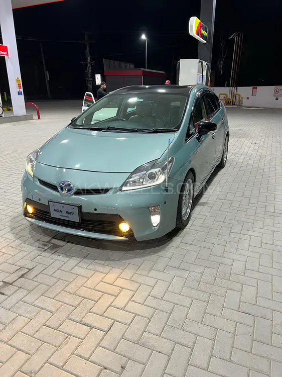 Toyota Prius 2014 for Sale in Peshawar Image-1