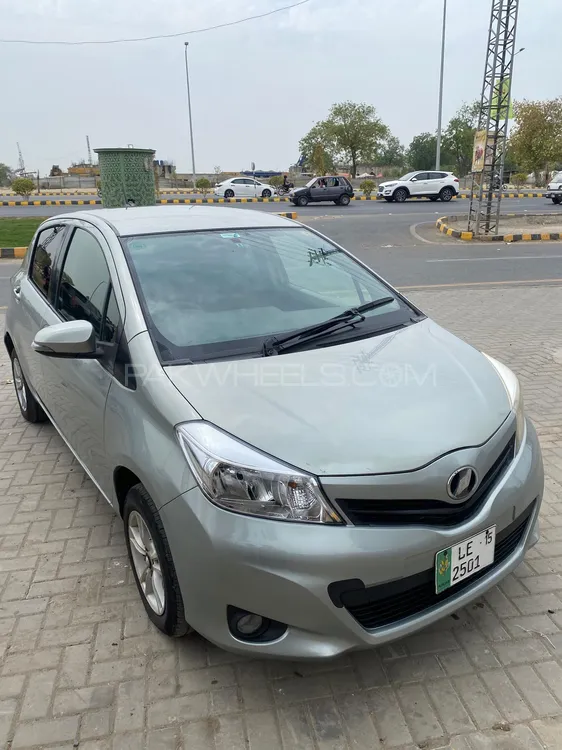 Toyota Vitz 2011 for Sale in Lahore Image-1