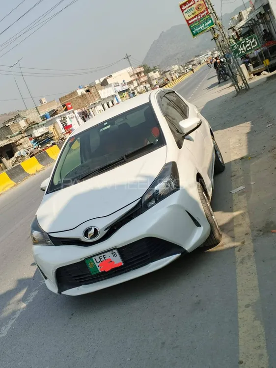 Toyota Vitz 2014 for Sale in Mardan Image-1