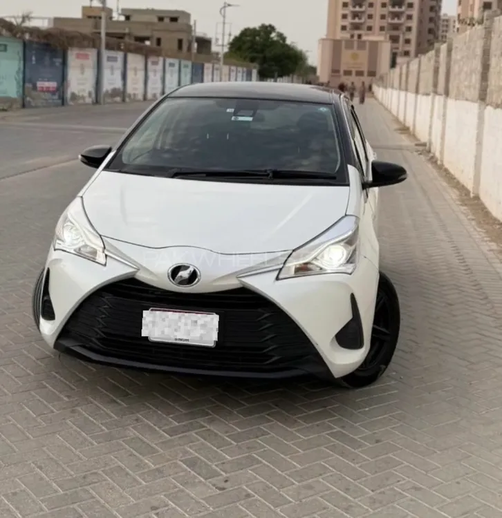 Toyota Vitz 2022 for Sale in Karachi Image-1