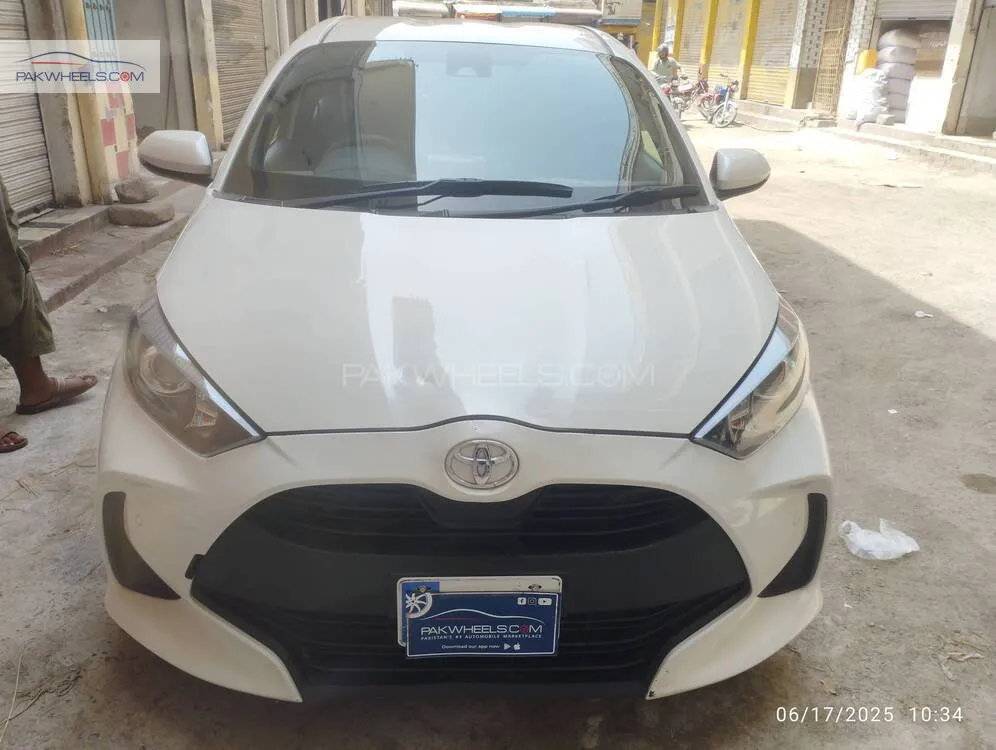 Toyota Yaris Hatchback 2022 for Sale in Peshawar Image-1