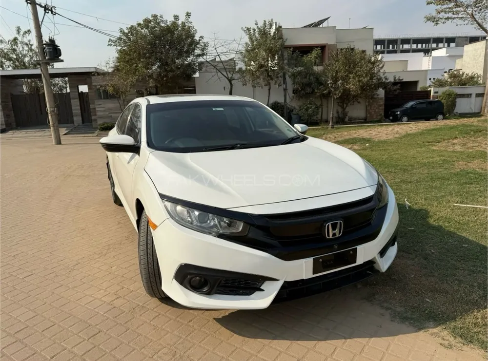 Honda Civic 2018 for Sale in Faisalabad Image-1