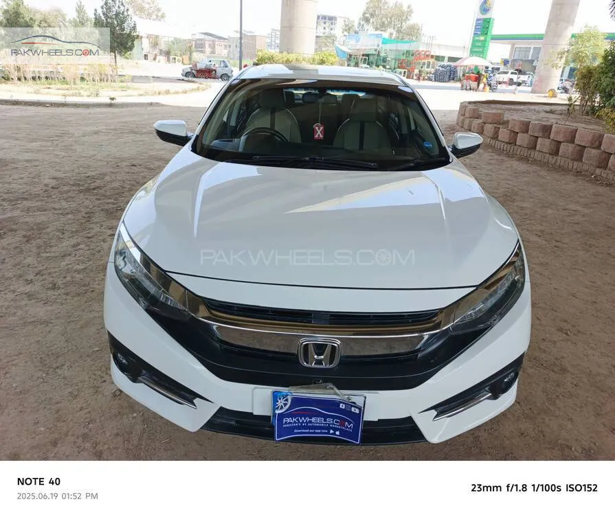Honda Civic 2020 for Sale in Peshawar Image-1