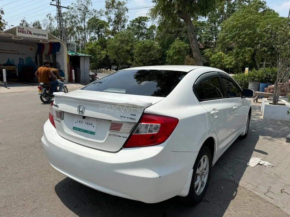 Honda Civic 2015 for Sale in Lahore Image-1