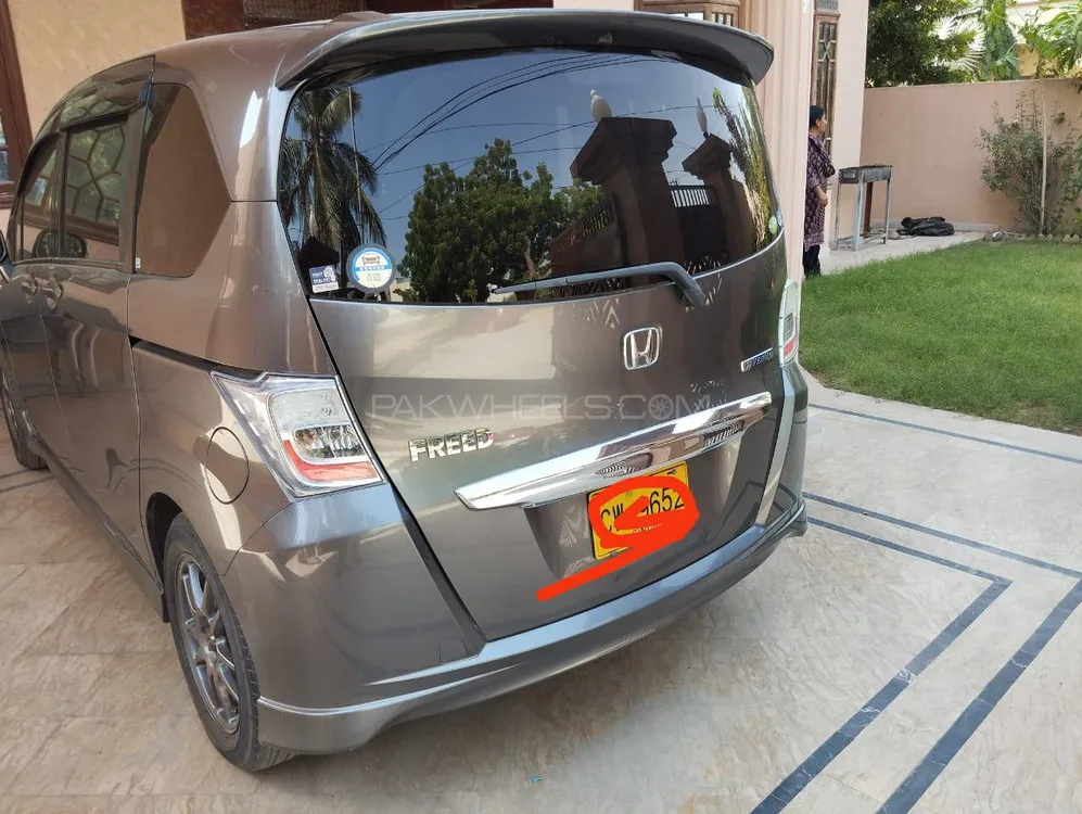 Honda Freed 2012 for Sale in Karachi Image-1