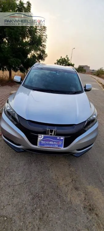 Honda Vezel 2014 for Sale in Karachi Image-1
