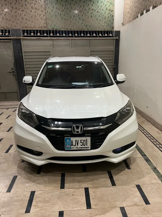 Honda Vezel 2015 for Sale in Sialkot Image-1