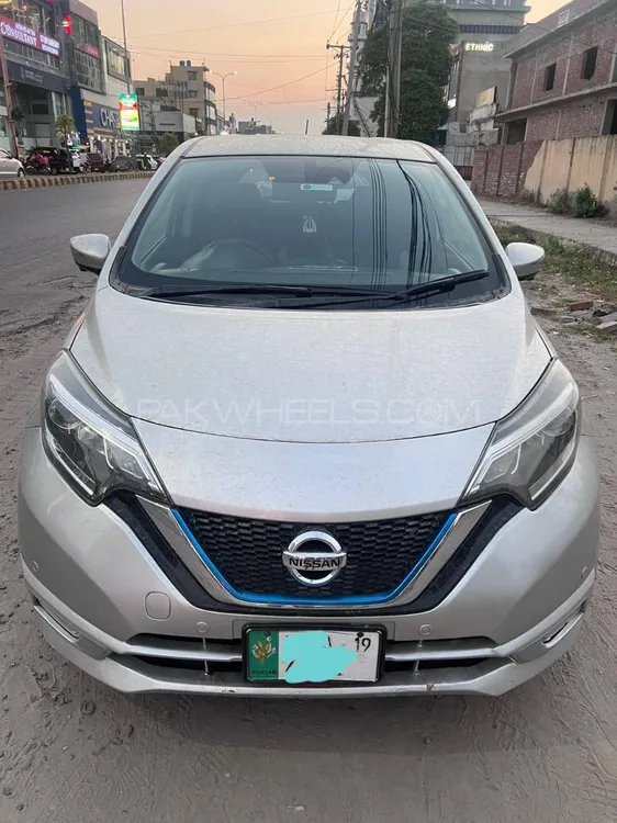 Nissan Note 2017 for Sale in Sialkot Image-1