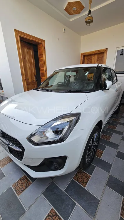 Suzuki Swift 2025 for Sale in Islamabad Image-1