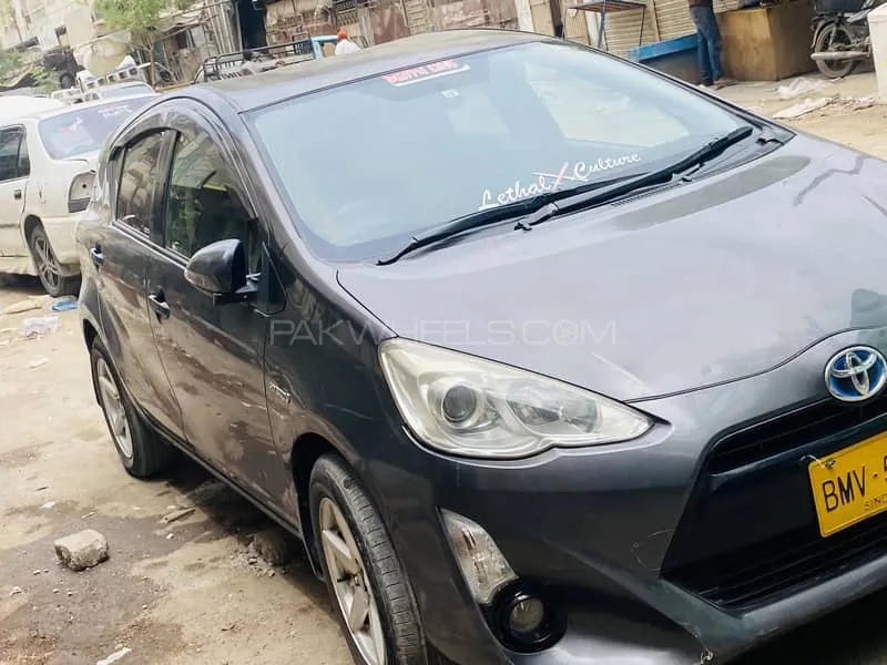 Toyota Aqua 2015 for Sale in Karachi Image-1