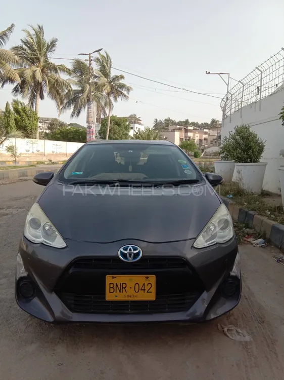 Toyota Aqua 2015 for Sale in Karachi Image-1