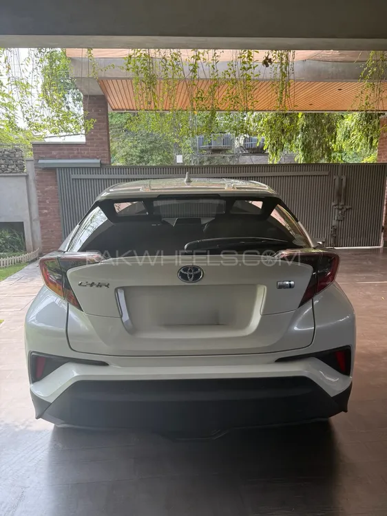 Toyota C-HR 2018 for Sale in Lahore Image-1