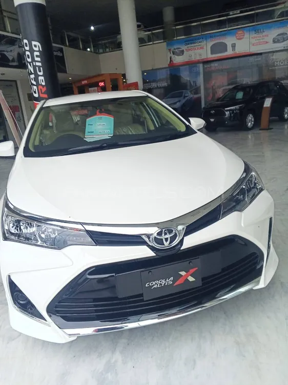 Toyota Corolla 2025 for Sale in Lahore Image-1