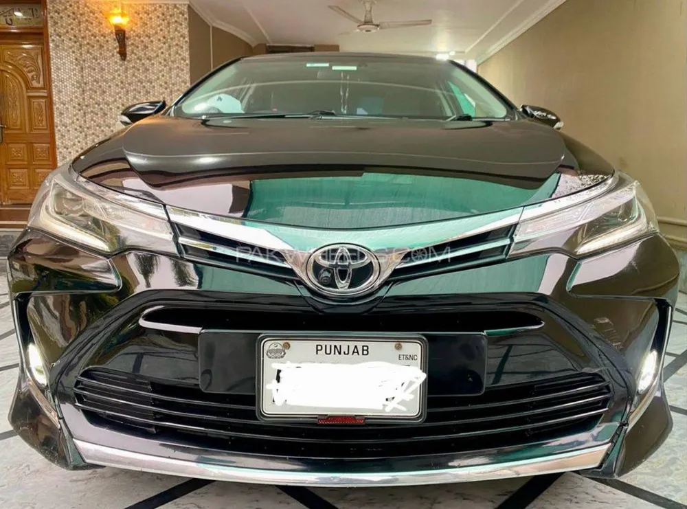 Toyota Corolla 2021 for Sale in Lahore Image-1