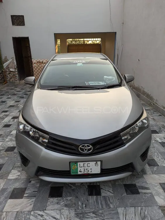 Toyota Corolla 2015 for Sale in Burewala Image-1