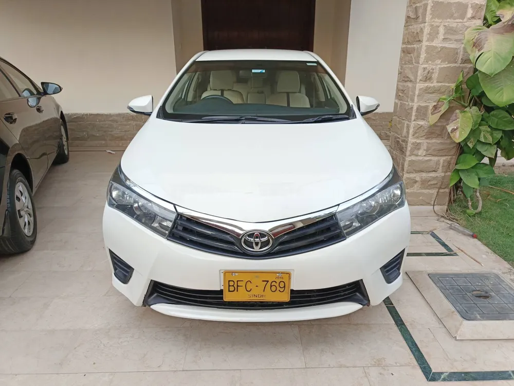 Toyota Corolla 2016 for Sale in Karachi Image-1