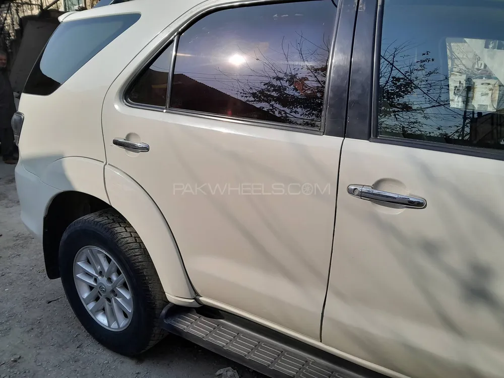 Toyota Fortuner 2013 for Sale in Islamabad Image-1