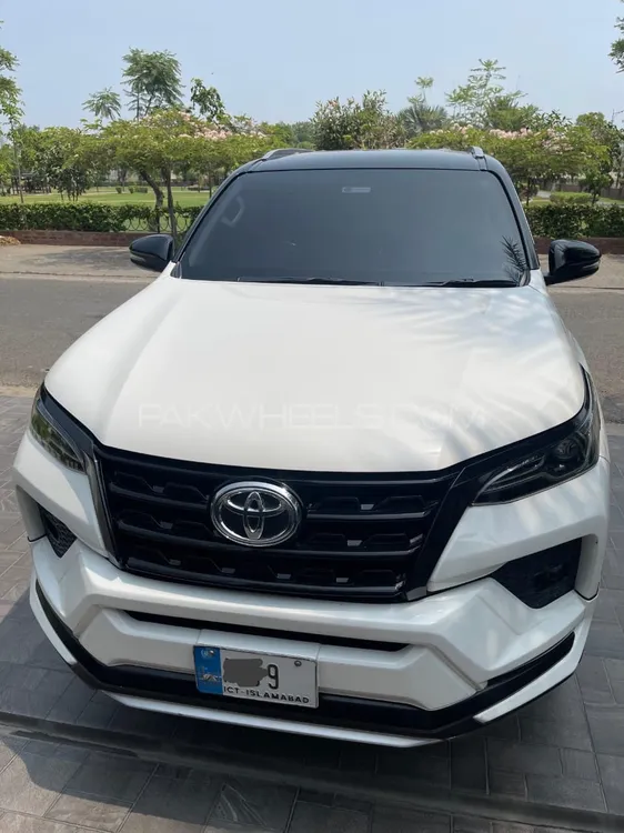 Toyota Fortuner 2021 for Sale in Lahore Image-1