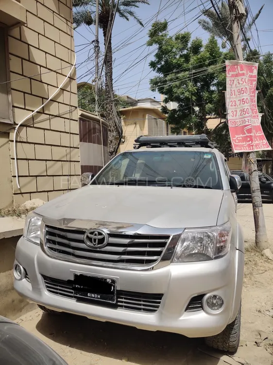 Toyota Hilux 2006 for Sale in Karachi Image-1