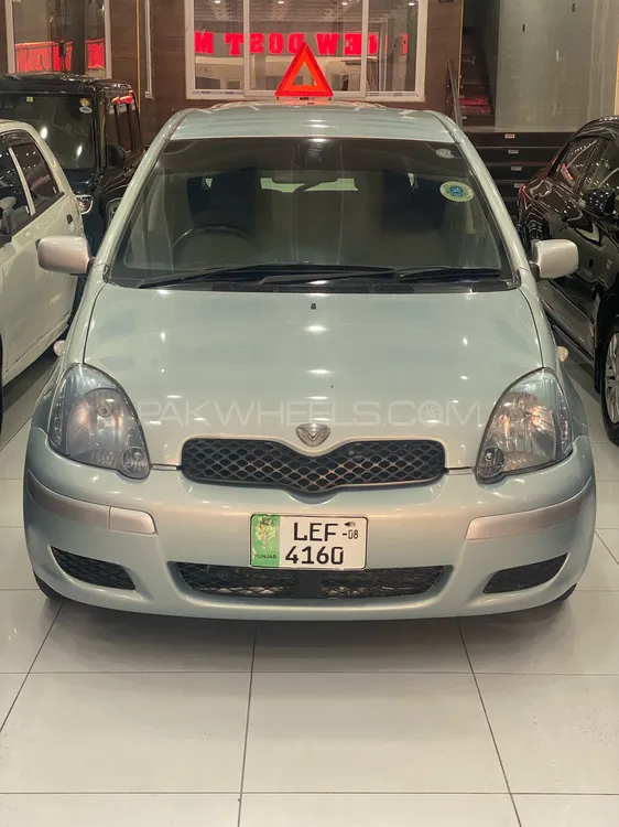 Toyota Vitz 2003 for Sale in Peshawar Image-1