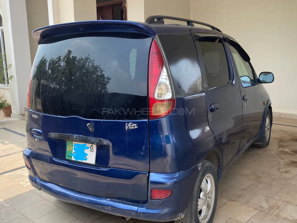 Toyota Vitz 2003 for Sale in Islamabad Image-1