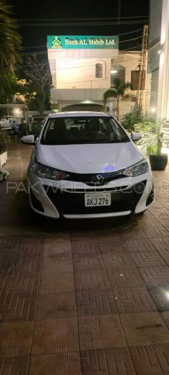 Toyota Yaris Sedan 2022 for Sale in Lahore Image-1