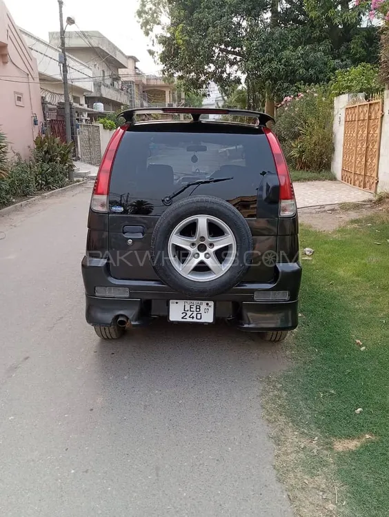 Daihatsu Terios Kid 2005 for Sale in Lahore Image-1