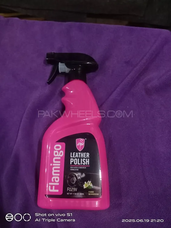 Flamingo leather polish for interior Image-1