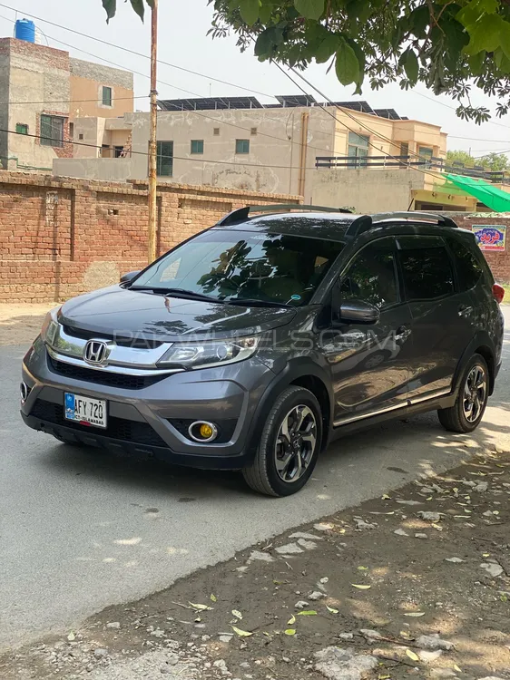 Honda BR-V 2017 for Sale in Lahore Image-1